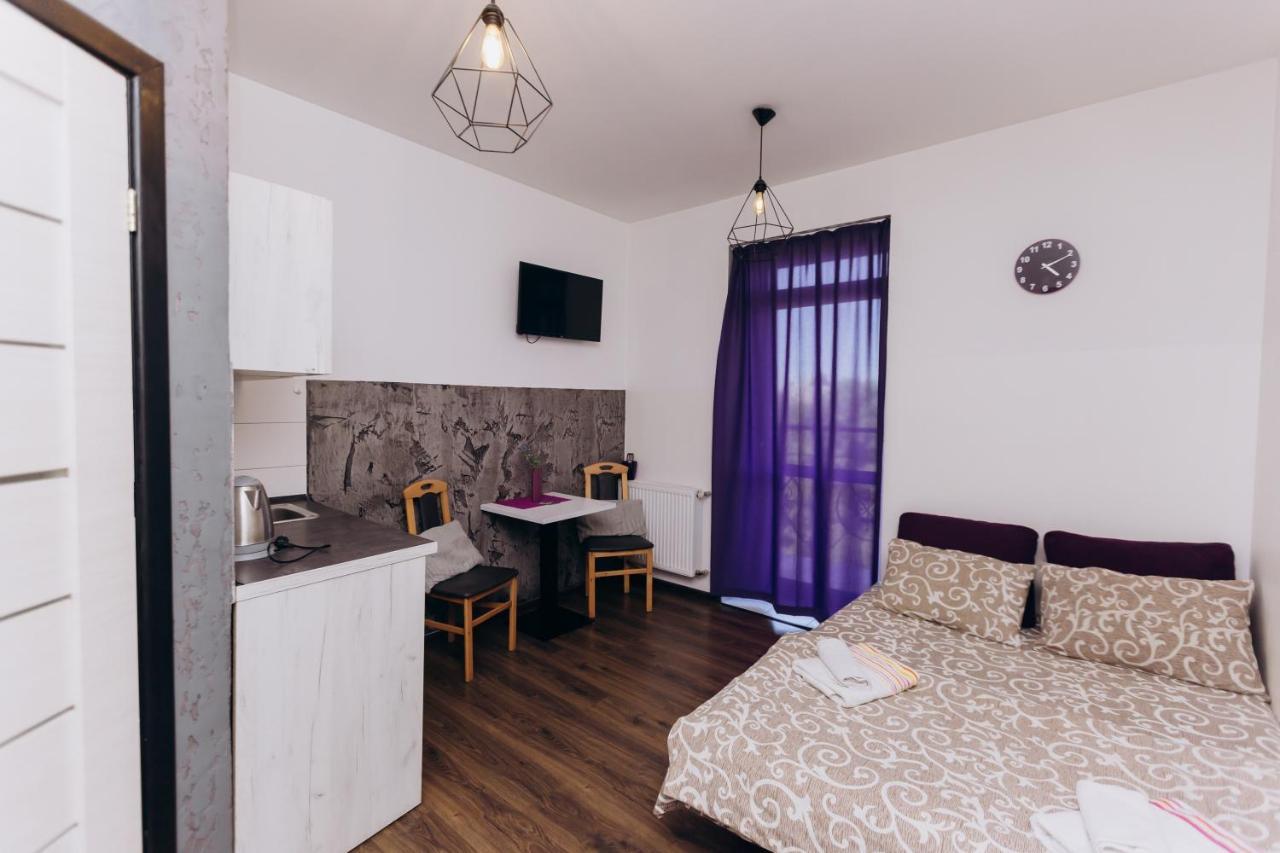 Нові Apartments Біля Жд Вокзалу อิวาโน-ฟรานกิฟสเก ภายนอก รูปภาพ